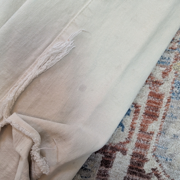 Old Navy Cream Boyfriend Jeans - Picture 3 of 4